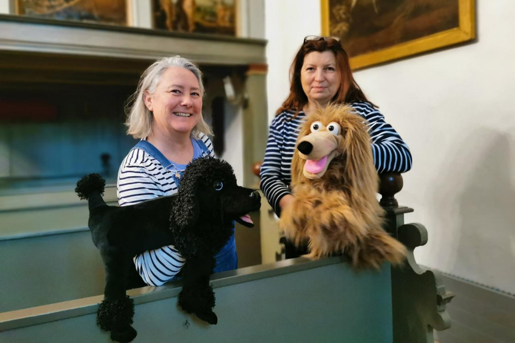 Die-MusenSusen_Lola-&-Konrad-in-der-Schlosskapelle_Jagdschloss-Kranichstein