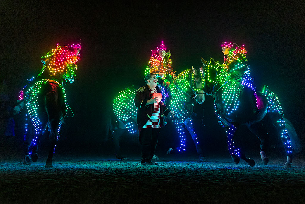 Cavalluna_11_Umgeben_von_Emotionen